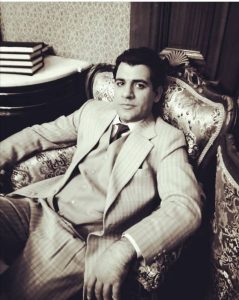 علی فرجام فر بازیگر نقش بلوری هفت سر اژدها